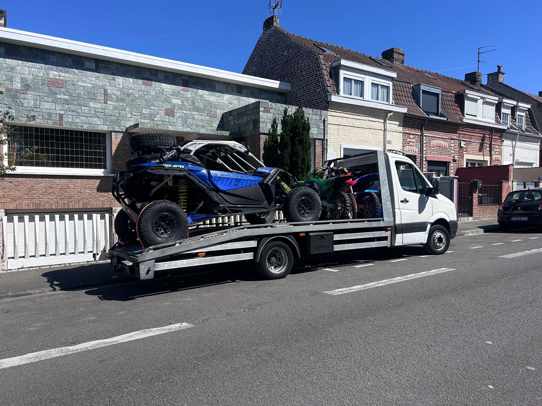 Remorquage automobile à Roubaix avec Dépanne Max